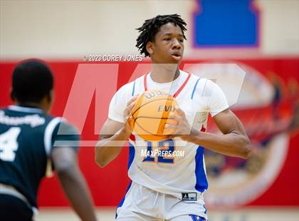 Thumbnail 3 in Warner Robins vs Veterans  photogallery.