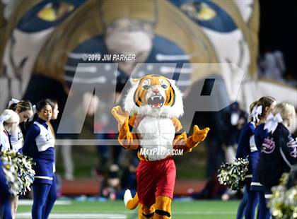 Thumbnail 2 in Klein Collins vs. Vandegrift (UIL 6A  Area Playoff) photogallery.