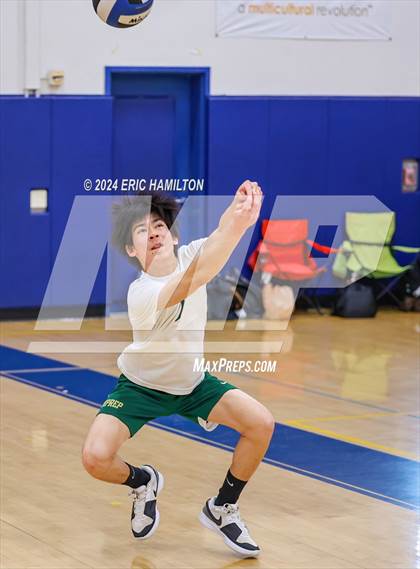 Thumbnail 2 in St. Monica vs. Hawthorne (Culver City Invitational) photogallery.