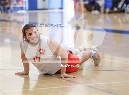 Thumbnail 2 in St. Monica vs. Hawthorne (Culver City Invitational) photogallery.