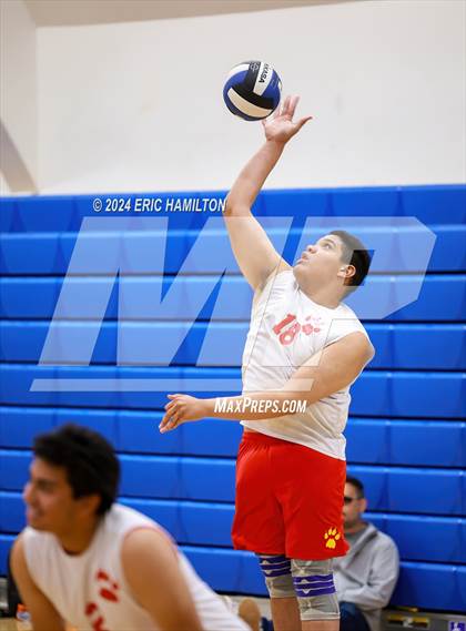Thumbnail 1 in St. Monica vs. Hawthorne (Culver City Invitational) photogallery.