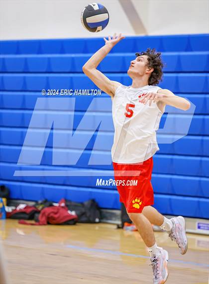 Thumbnail 1 in St. Monica vs. Hawthorne (Culver City Invitational) photogallery.