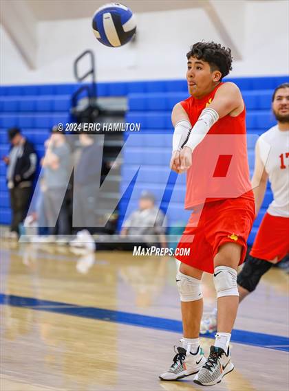 Thumbnail 2 in St. Monica vs. Hawthorne (Culver City Invitational) photogallery.