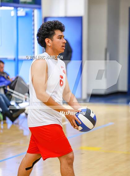 Thumbnail 1 in St. Monica vs. Hawthorne (Culver City Invitational) photogallery.