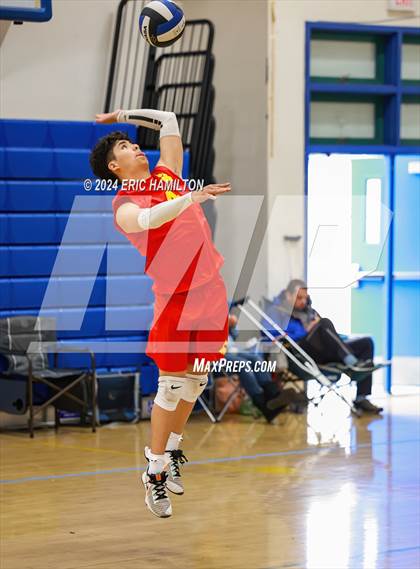 Thumbnail 2 in St. Monica vs. Hawthorne (Culver City Invitational) photogallery.