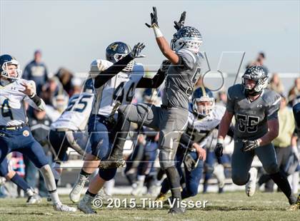 Thumbnail 1 in Evergreen vs. Roosevelt (CHSAA 3A Quarterfinal) photogallery.