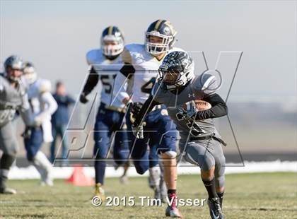 Thumbnail 1 in Evergreen vs. Roosevelt (CHSAA 3A Quarterfinal) photogallery.