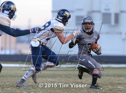 Thumbnail 3 in Evergreen vs. Roosevelt (CHSAA 3A Quarterfinal) photogallery.