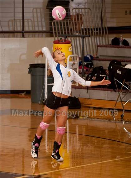 Thumbnail 1 in Alamo Heights @ Dulles (Pearland Volleyball Classic) photogallery.