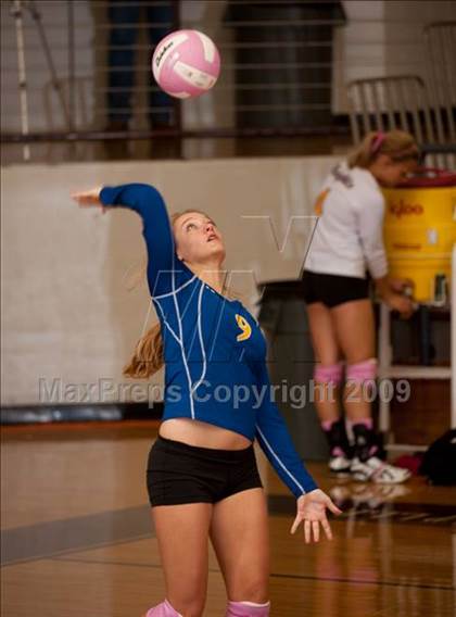 Thumbnail 2 in Alamo Heights @ Dulles (Pearland Volleyball Classic) photogallery.