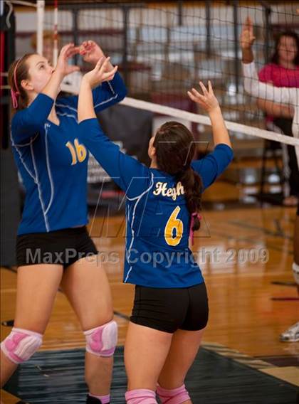 Thumbnail 3 in Alamo Heights @ Dulles (Pearland Volleyball Classic) photogallery.