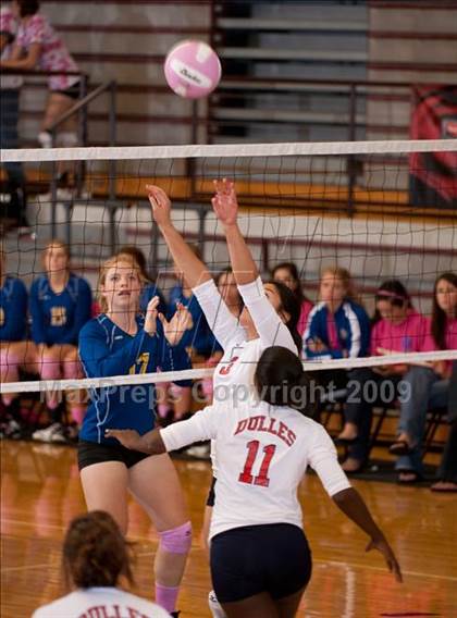 Thumbnail 2 in Alamo Heights @ Dulles (Pearland Volleyball Classic) photogallery.