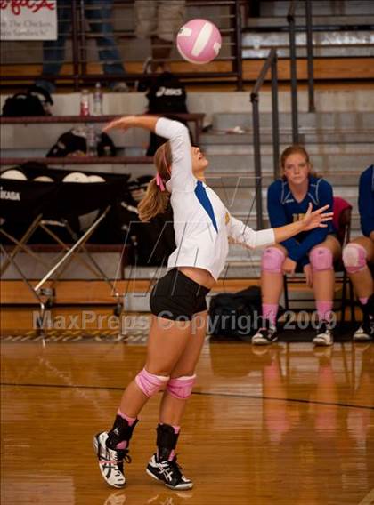 Thumbnail 3 in Alamo Heights @ Dulles (Pearland Volleyball Classic) photogallery.