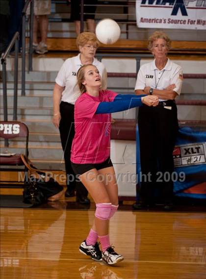 Thumbnail 2 in Alamo Heights @ Dulles (Pearland Volleyball Classic) photogallery.