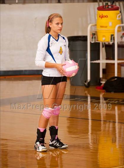 Thumbnail 3 in Alamo Heights @ Dulles (Pearland Volleyball Classic) photogallery.