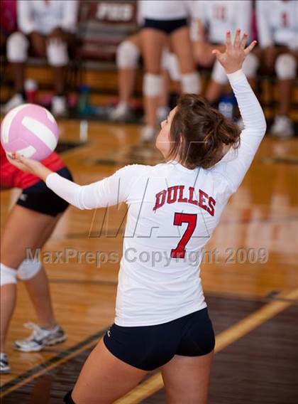 Thumbnail 3 in Alamo Heights @ Dulles (Pearland Volleyball Classic) photogallery.