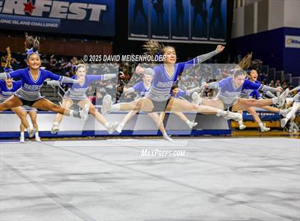 Thumbnail 3 in Newsday Cheer Fest photogallery.