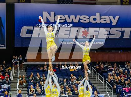 Thumbnail 3 in Newsday Cheer Fest photogallery.