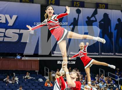 Thumbnail 3 in Newsday Cheer Fest photogallery.