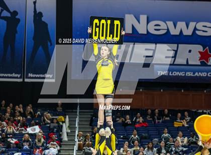 Thumbnail 3 in Newsday Cheer Fest photogallery.