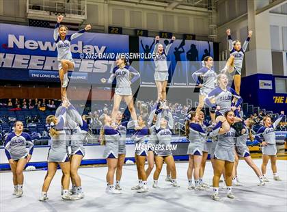 Thumbnail 3 in Newsday Cheer Fest photogallery.
