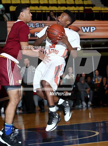 Thumbnail 2 in White Plains vs Cardinal Hayes (Slam Dunk Tourney) photogallery.