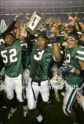 Thumbnail 1 in El Cajon Valley vs. Oceanside (D2 Section Final) photogallery.