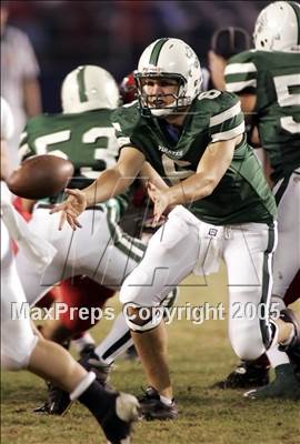 Thumbnail 2 in El Cajon Valley vs. Oceanside (D2 Section Final) photogallery.