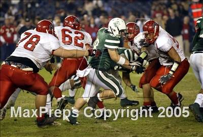 Thumbnail 1 in El Cajon Valley vs. Oceanside (D2 Section Final) photogallery.