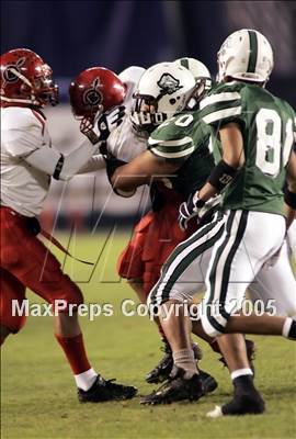 Thumbnail 3 in El Cajon Valley vs. Oceanside (D2 Section Final) photogallery.