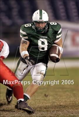 Thumbnail 2 in El Cajon Valley vs. Oceanside (D2 Section Final) photogallery.