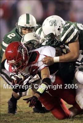 Thumbnail 3 in El Cajon Valley vs. Oceanside (D2 Section Final) photogallery.