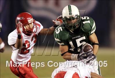 Thumbnail 1 in El Cajon Valley vs. Oceanside (D2 Section Final) photogallery.