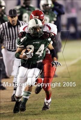 Thumbnail 1 in El Cajon Valley vs. Oceanside (D2 Section Final) photogallery.