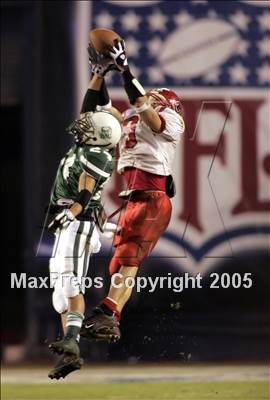 Thumbnail 2 in El Cajon Valley vs. Oceanside (D2 Section Final) photogallery.