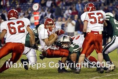 Thumbnail 1 in El Cajon Valley vs. Oceanside (D2 Section Final) photogallery.