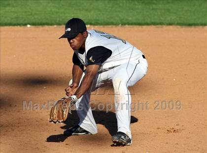 Thumbnail 3 in Lanier vs. McCallum photogallery.