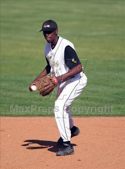 Thumbnail 2 in Lanier vs. McCallum photogallery.