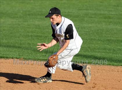 Thumbnail 2 in Lanier vs. McCallum photogallery.