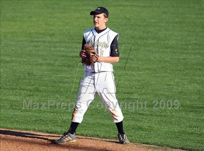 Thumbnail 1 in Lanier vs. McCallum photogallery.