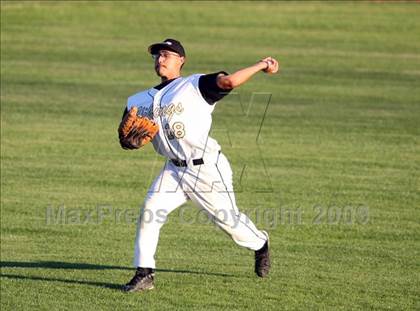 Thumbnail 2 in Lanier vs. McCallum photogallery.