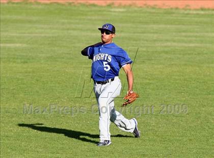 Thumbnail 1 in Lanier vs. McCallum photogallery.