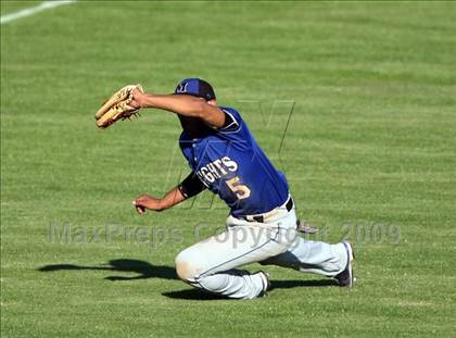 Thumbnail 1 in Lanier vs. McCallum photogallery.