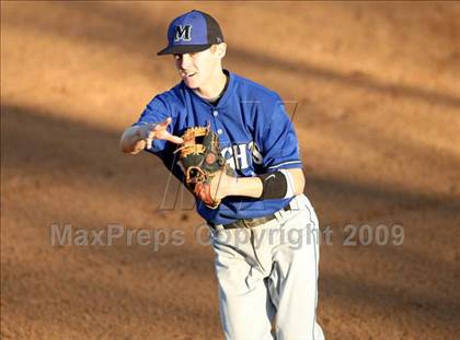 Thumbnail 2 in Lanier vs. McCallum photogallery.