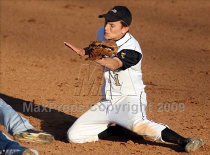 Thumbnail 1 in Lanier vs. McCallum photogallery.
