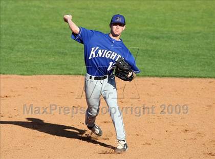 Thumbnail 3 in Lanier vs. McCallum photogallery.
