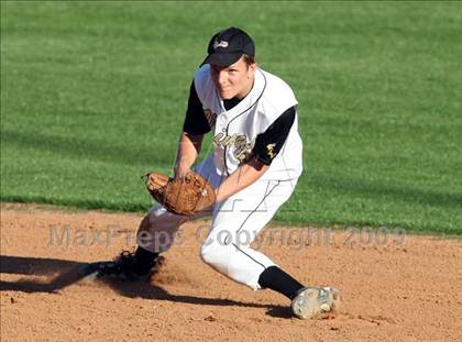 Thumbnail 3 in Lanier vs. McCallum photogallery.