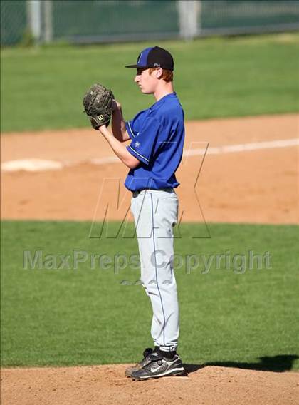 Thumbnail 2 in Lanier vs. McCallum photogallery.