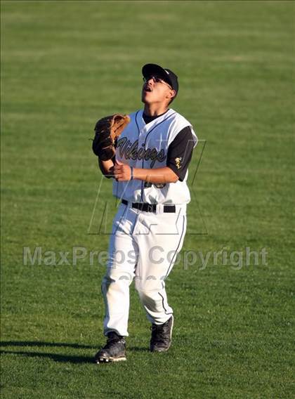 Thumbnail 1 in Lanier vs. McCallum photogallery.