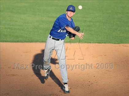 Thumbnail 1 in Lanier vs. McCallum photogallery.